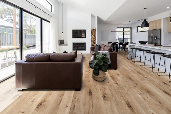 Stock-Gallery---Cali-Vinyl-Longboards---Seaboard-Oak-Room-Scene